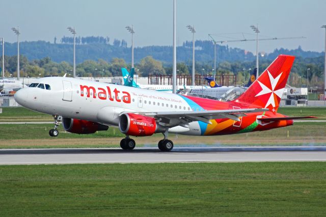 Airbus A319 (9H-AEM)