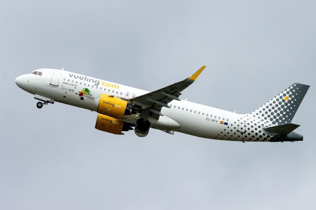 Airbus A320neo (EC-NFH) - VLG8749 departing to Barcelona 