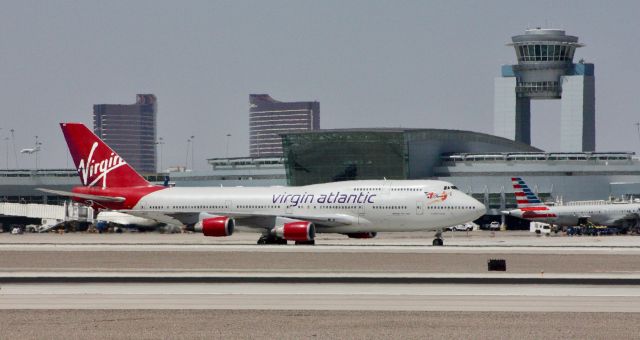 Boeing 747-400 (G-VROS) - Please change the size to full screen to decrease the blurriness.