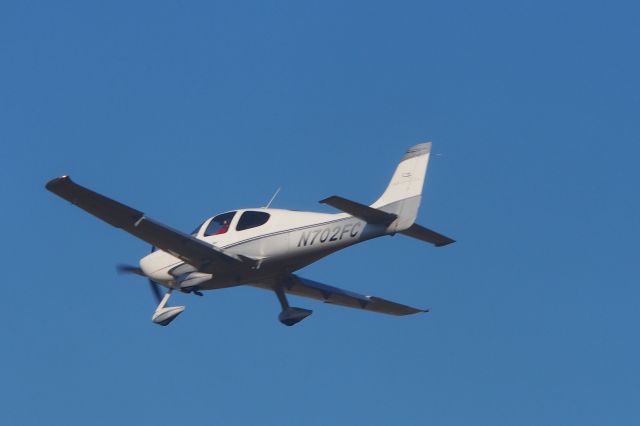 Cirrus SR-22 (N702FC)