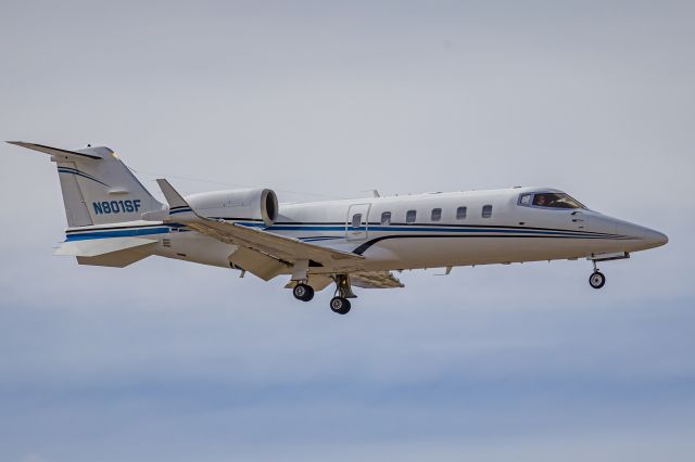 Learjet 60 (N801SF)