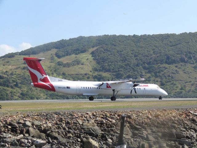 de Havilland Dash 8-400 (VH-LQQ)