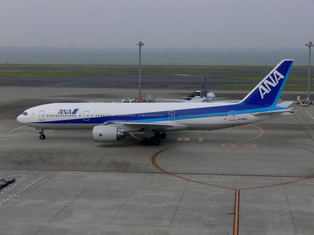 Boeing 777-200 (JA743A)