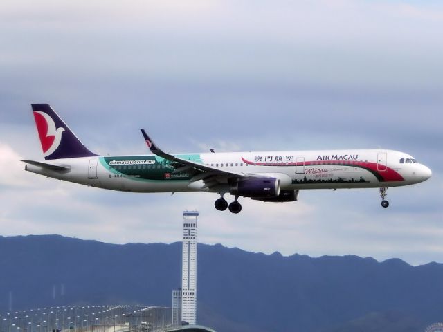 Airbus A321 (B-MBM) - Welcome to macau