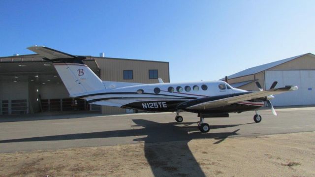 Beechcraft Super King Air 200 (N125TE)