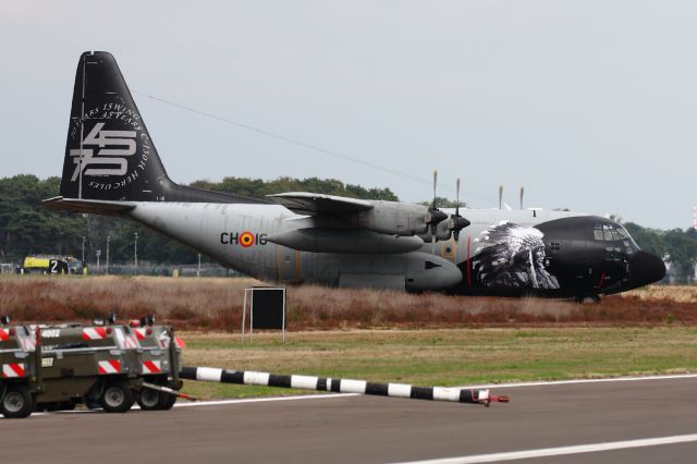 Lockheed C-130 Hercules —