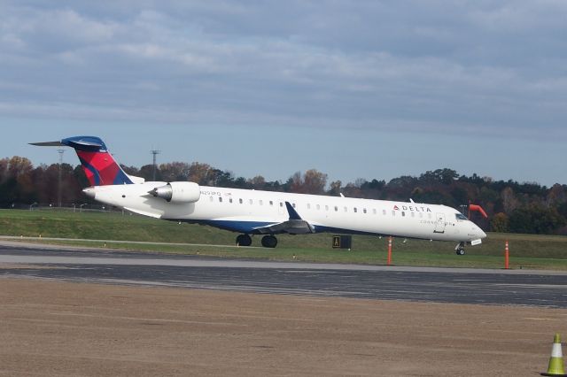 Canadair Regional Jet CRJ-200 (N293PQ)