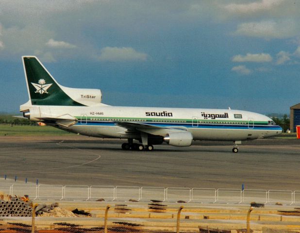 Lockheed L-1011 TriStar (HZ-HM6)