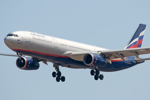 Airbus A330-300 (VQ-BNS)