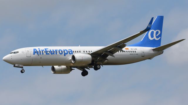 Boeing 737-800 (EC-LPR)