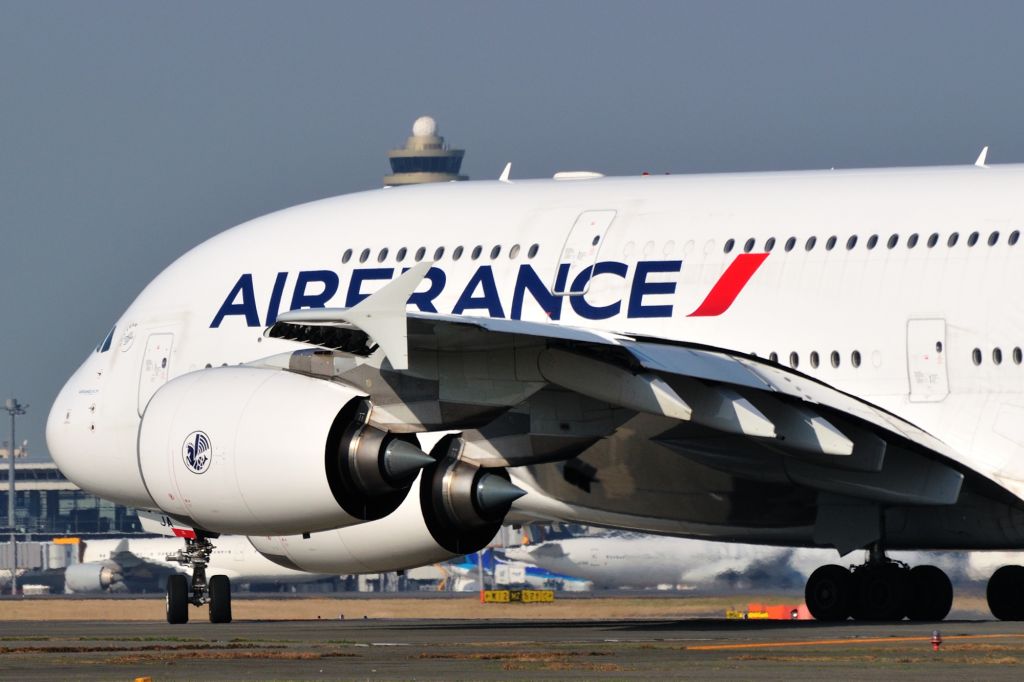 Airbus A380-800 (F-HPJA) - 2010/11/28