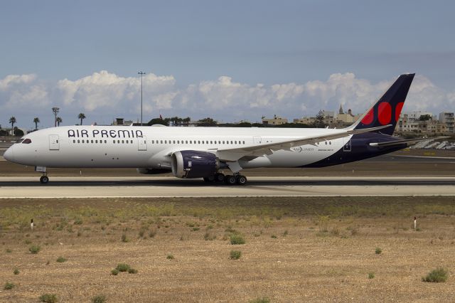 Boeing 787-9 Dreamliner (9H-KOG)