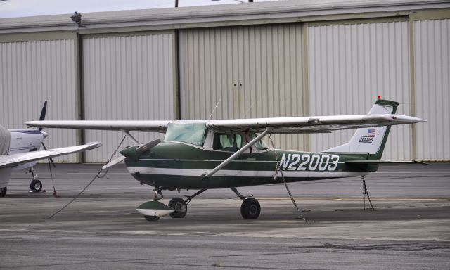 Cessna Commuter (N22003) - Private Cessna 150H N22003 in Seattle Boeing Field