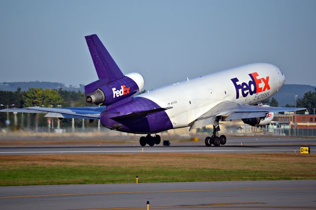 McDonnell Douglas DC-10 (N571FE)