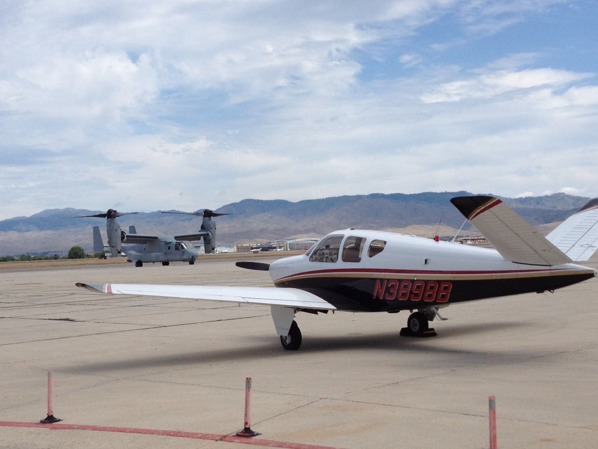 Beechcraft 35 Bonanza (N3898B)