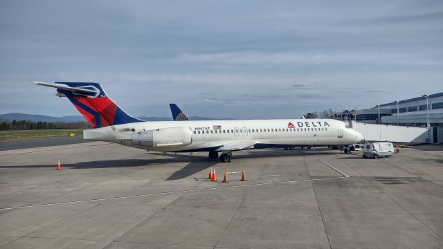 Boeing 717-200 (N967AT)