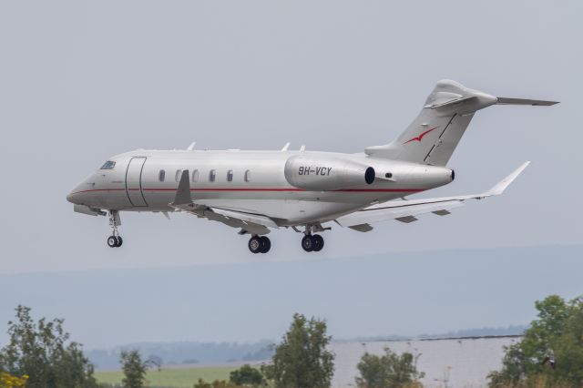 PEREGRINE PJ-3 Falcon (9H-VCY)