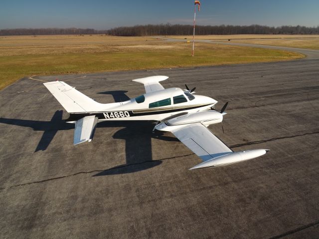 Cessna 310 (N466Q)