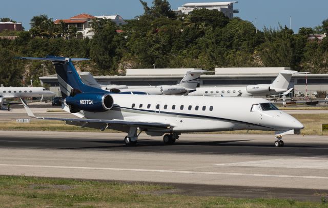 Embraer Legacy 600/650 (N877SV)