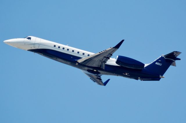 Embraer ERJ-135 (N6GD)