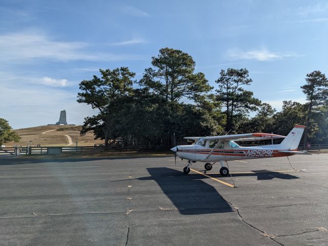 Cessna 152 (N6529L) - Just got PPL and took my dad with me down to Kitty Hawk to visit the monument to powered aviation.