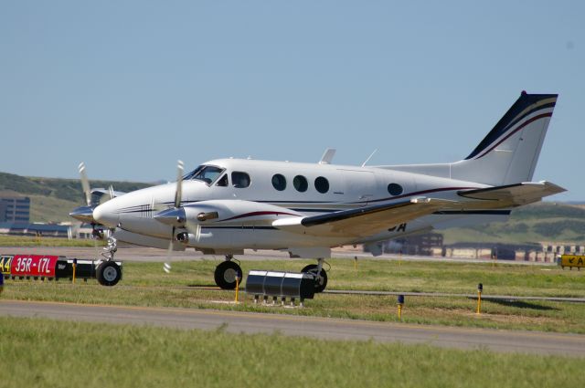 Beechcraft King Air 90 (N475JA)