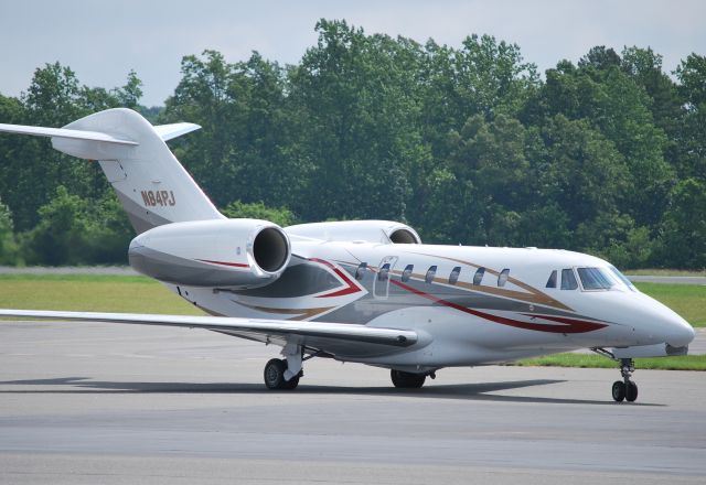 Cessna Citation X (N84PJ) - HAMPTON AIRWAYS INC (Papa Johns Pizza) arriving at KJQF. "Papas in the house" for the Coca-Cola 600 - 5/30/10