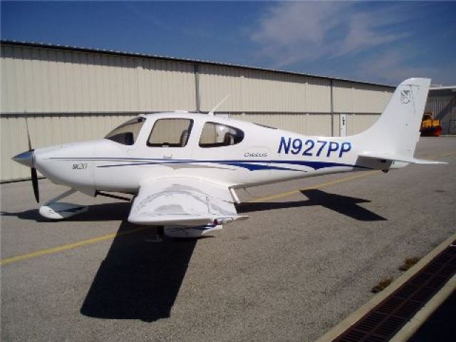 Cirrus SR-20 (N927PP)