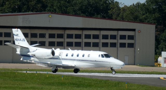 Cessna Citation Excel/XLS (N844JS) - Ready for departure is this 2003 Cessna Citation 560XLS in the Summer of 2021.