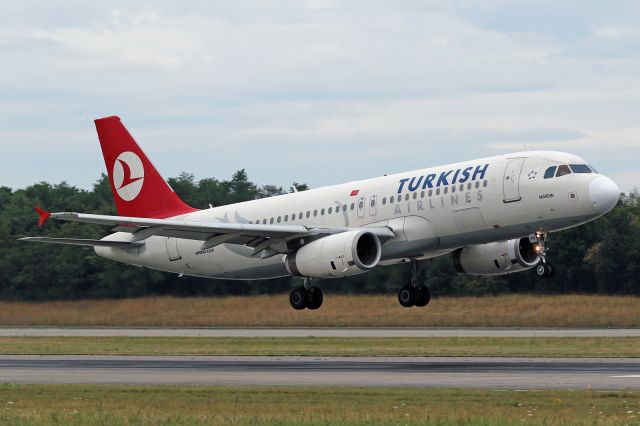 Airbus A320 (TC-JPN)