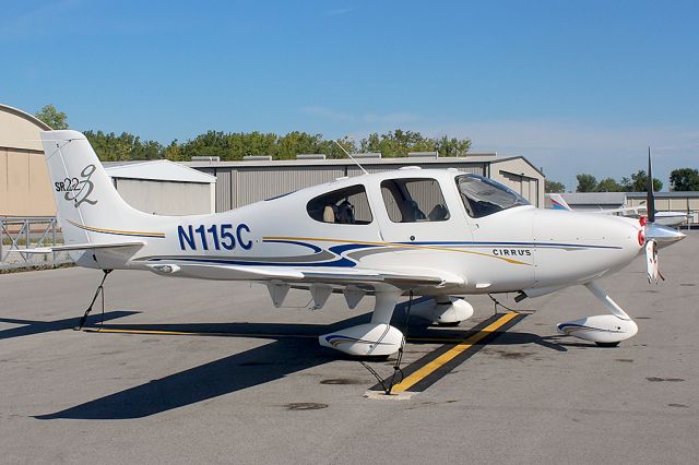 Cirrus SR-22 (N115C)