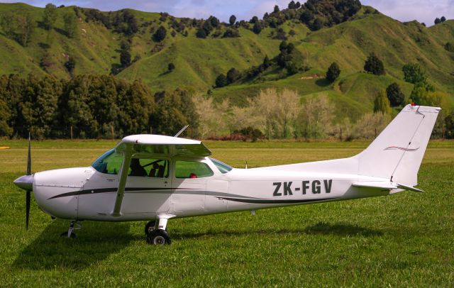 Cessna Skyhawk (ZK-FGV)