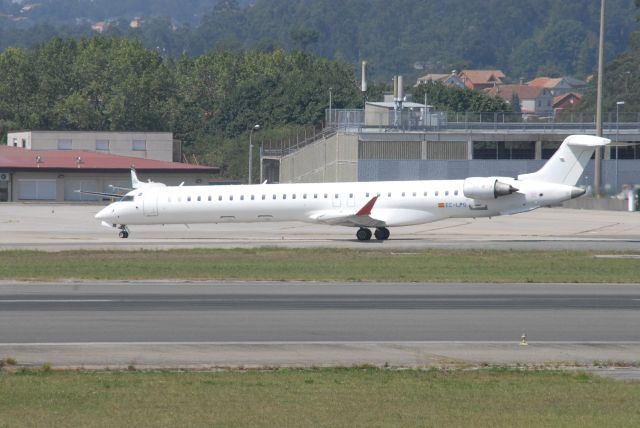 Bombardier CRJ-1000 (EC-LPG) - EC-LPG Parking At LEVX After TakeOff From LEIB. 27-08-2021