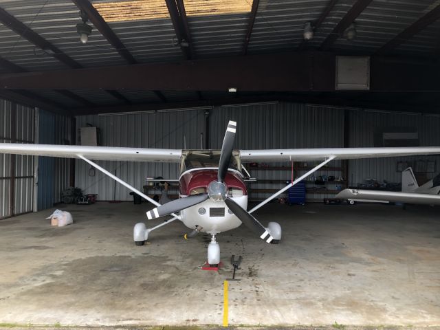 Cessna Skylane (N735EJ)