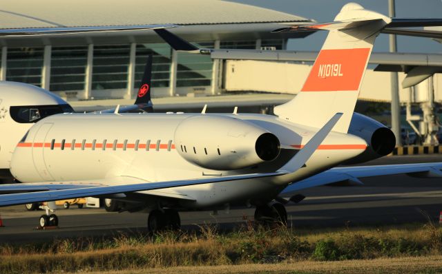 Bombardier Global Express (N1019L)
