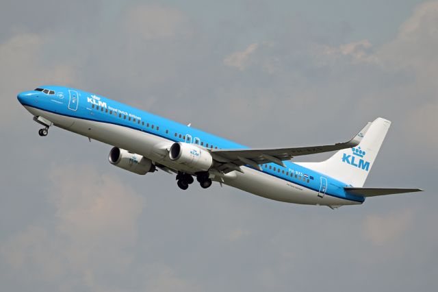 Boeing 737-900 (PH-BXS) - KLM1082 departing for Amsterdam