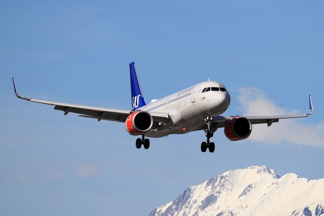 Airbus A320neo (SE-ROE)