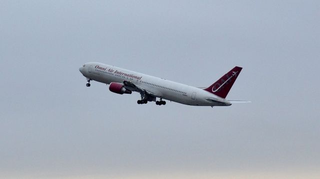 BOEING 767-300 (N396AX) - B767-300