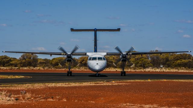 de Havilland Dash 8-300 (VH-XFX)