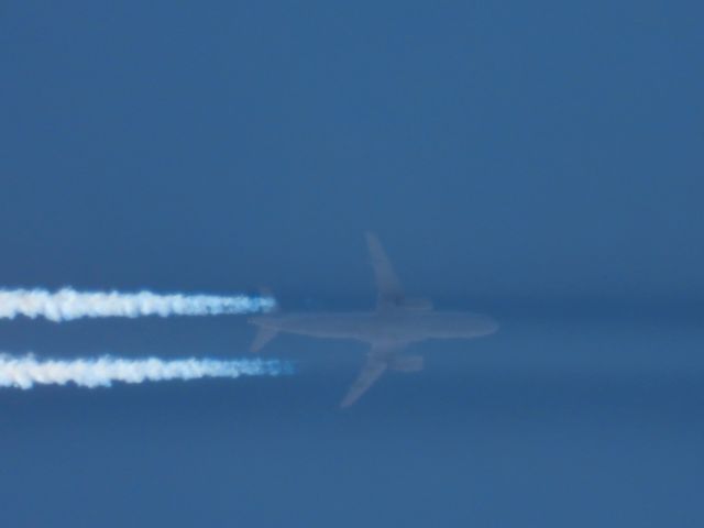 Airbus A320 (N448UA)
