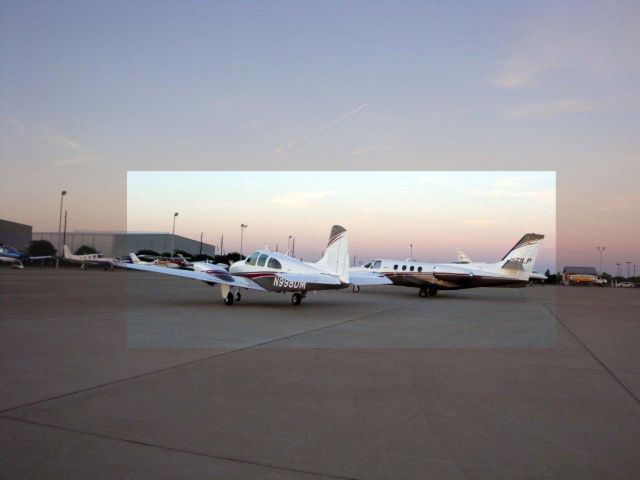 Beechcraft Travel Air (N998DM)