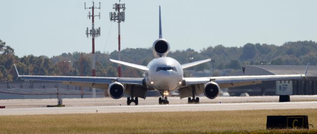 Boeing MD-11 —