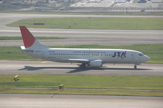BOEING 737-400 (BON8933) - Taxi at Haneda Intl Airport on 2008/10/4