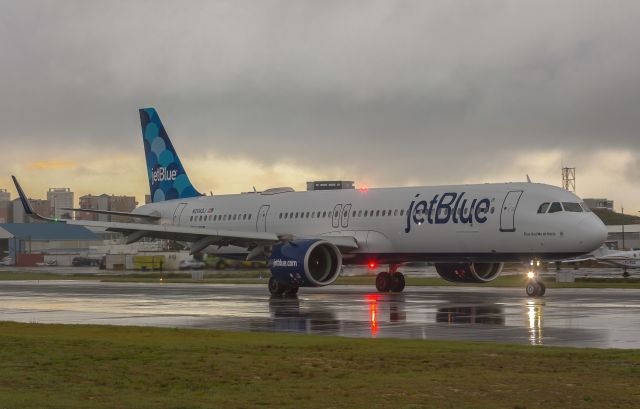 Airbus A321neo (N2043J)