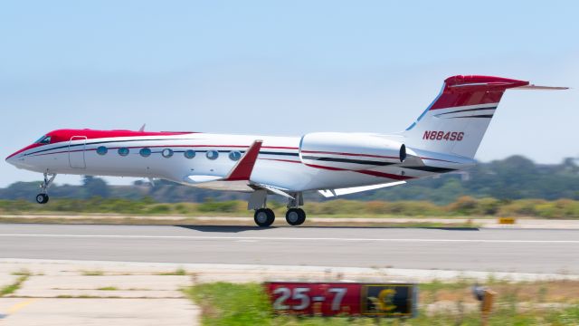 N884SG — - A relatively new member of the Jet Edge fleet headed to Van Nuys after hopping from Teterboro