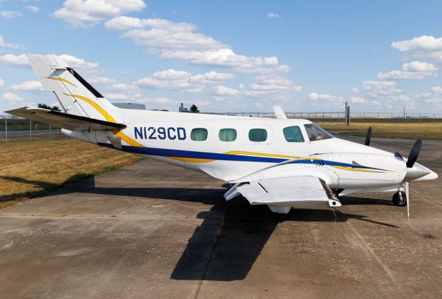 Beechcraft Duke (N129CD)