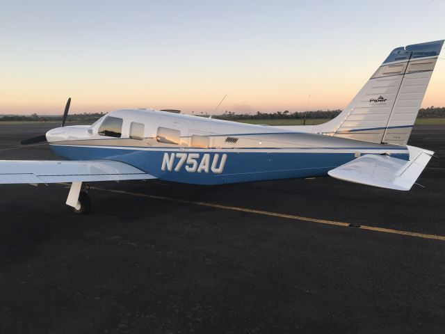 Piper Saratoga (N75AU)