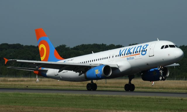 Airbus A320 (SX-SMT)