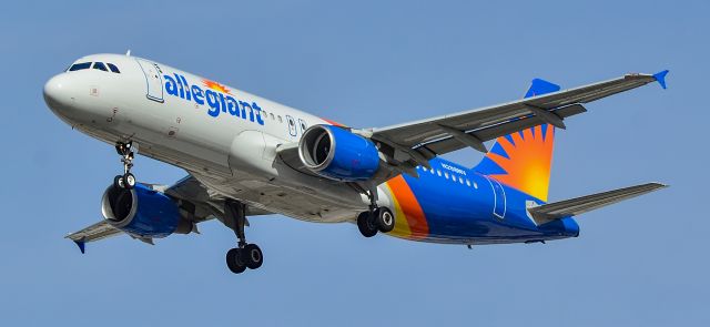 Airbus A320 (N288NV)