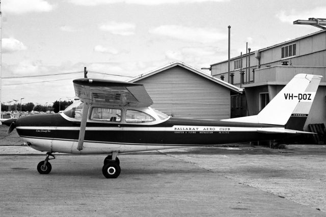 VH-DOZ — - BALLARAT AERO CLUB - CESSNA 172 - REG VH-DOZ (CN 172-52939) - ESSENDON MELBOURNE VIC. AUSTRALIA - YMEN (18/3/1979)